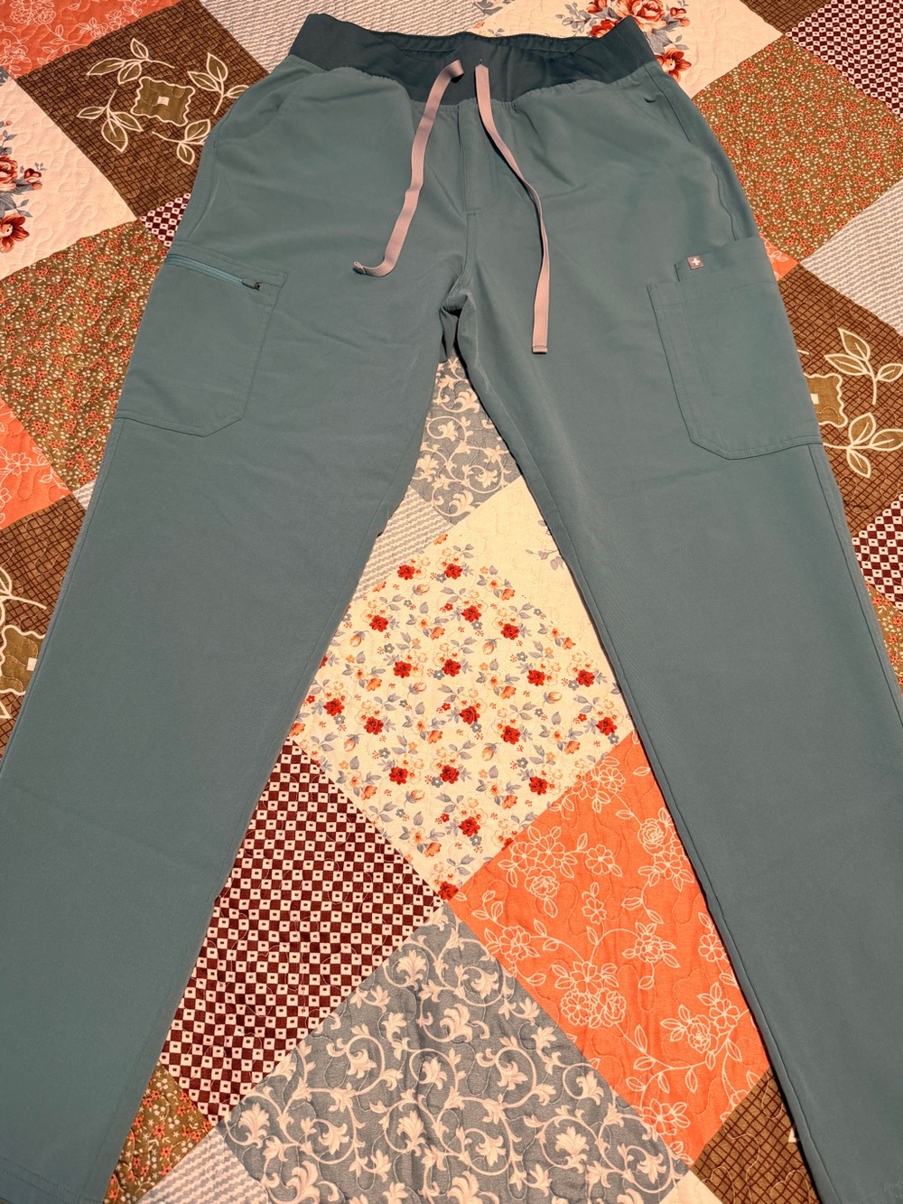 FIGS Hydrogreen High Waisted Yola Tall Skinny Scrub Pants Women’s Large Tall
